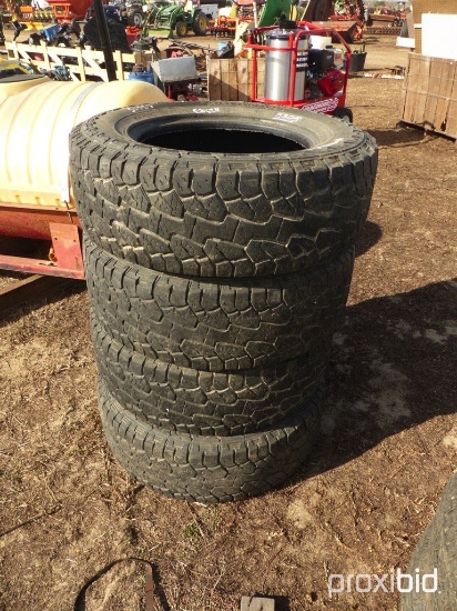 (4) Hancook 285/65R18 Tires