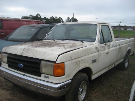 1987 Ford F150 Pickup, s/n 1FTDF15Y3HKB04261