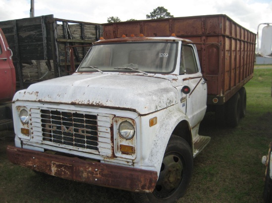 1972 GMC 5500 Dump Truck, s/n TCE53WV525993: T/A, Gas Eng., 5/2-sp.