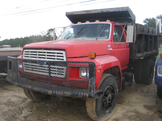 1988 Ford F700 Dump Truck, s/n 1FDXF70H3JVA34171: S/A, Diesel Eng., 5/2-sp.