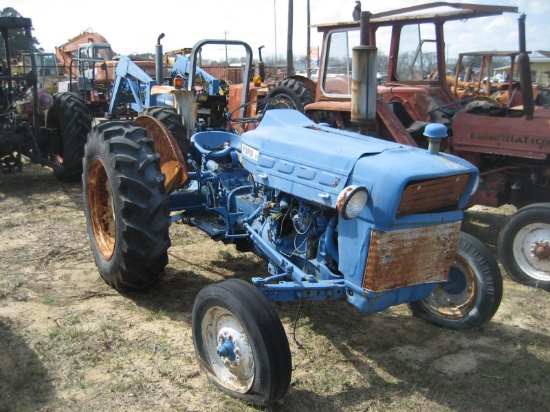 Ford 3000 Tractor: Gas Eng.