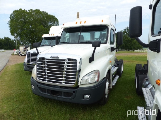 2012 Freightliner CA125DC Truck Tractor, s/n 1FUJGEDR6CSBN9860: T/A, Day Ca