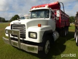 2001 Mack RD688S Tandem-axle Dump Truck, s/n 1M2P267C21M055986 (Rebuilt Tit