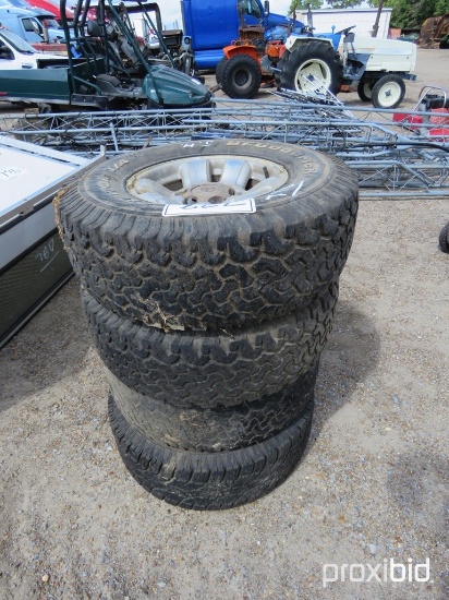 (4) Tires and Rims for Toyota Pickup: 6-lug