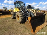 Komatsu WA250PT-5L Rubber-tired Loader s/n A79323: Encl. Cab 23.1x26 Tires