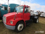 2002 Freightliner FL70 Truck s/n 1FUBB18V02HK10415