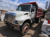 2004 Freightliner 7400 Tandem-axle Dump Truck, s/n 1HTWHADR64J084605 (Salva