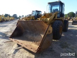 2006 Cat 938G Rubber-tired Loader, s/n RTB02081: C/A, Forks & Bkt., Meter S