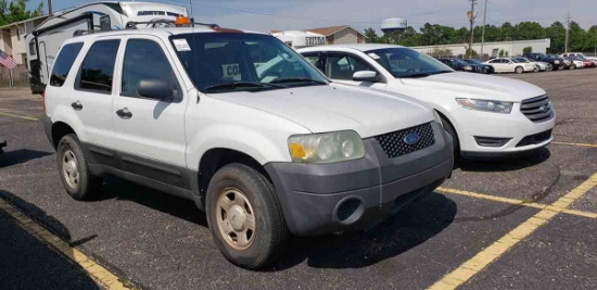 2005 Ford Escape SUV, s/n 1FMYU92Z55KE15605: 4wd, Gas Eng., 4-door, White,