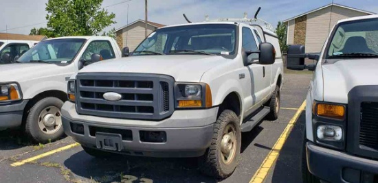 2006 Ford F250 Super-duty XL Pickup, s/n 1FTSX21536EA59808: 4wd, Gas Eng.,