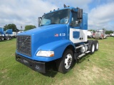 2006 Volvo VNM64T200 Truck Tractor, s/n 4V4MC9GF96N361265: T/A, Day Cab