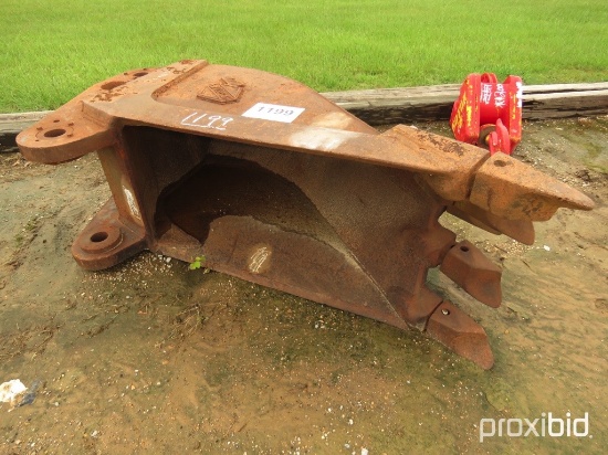 Hensley 24" Excavator Rock Bucket