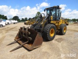 Cat IT28G Rubber-tired Loader, s/n 8CR01486: Encl. Cab, Forks & Bucket