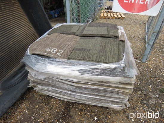 Pallet of Used Carpet Squares
