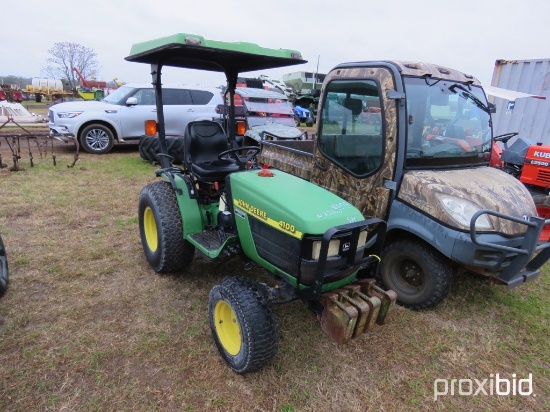 John Deere 4100 Tractor s/n G213054: Showing 628 hrs