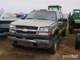 2003 Chevy Silverado 2500 4WD Pickup s/n 1GCHK231937165561: Per Owner the t