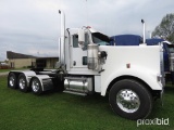 2009 Kenworth W900L Truck Tractor, s/n 1NKWL40X59J236901: Tri-axle, Cummins