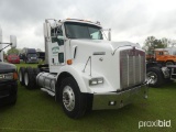 2007 Kenworth T800 Truck Tractor, s/n 3WKDD49X77F166929: T/A, Day Cab, 10-s