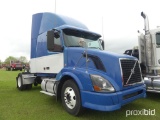 2007 Volvo VNM430 Truck Tractor, s/n 4V4N19GF47N481809: S/A, Sleeper, Volvo