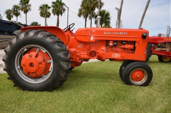 Allis Chalmers D-17 Tractor, s/n D1724945: Tri Front, Gas, 1963 Year Model