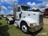 2007 Peterbilt 385 Truck Tractor, s/n 1XPGDU9X07N680570: Day Cab, Fuller 10