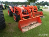 2017 Kubota M7060HD MFWD Tractor, s/n 67804: w/ LA1154 Loader