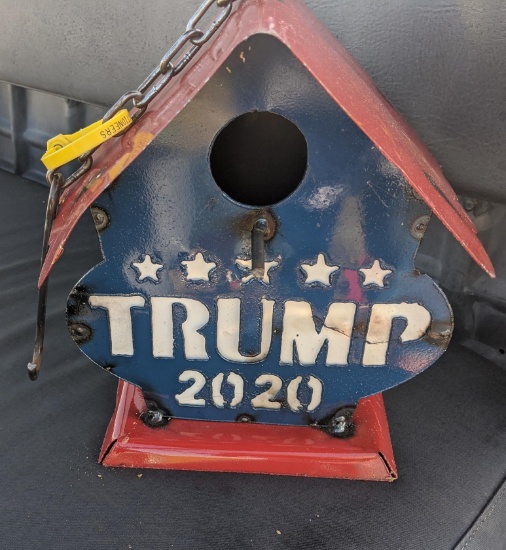 Metal TRUMP 2020 Bird House