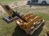 New MT2650 Heavy Duty Universal Thumb, fits Excavators uo to 50,000 lbs.