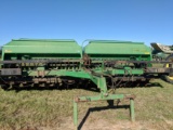 John Deere 1560 Grain Drill with Hyd. Row Markers, Vin - N0GD020695162