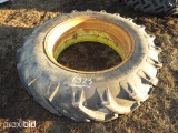 1 Single Dual Rim & Tire of Tractor: ID 43017