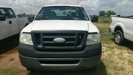 2007 FORD F150 EXTENDED CAB, 4 DOOR, WHITE, 155,435mi.  s/n 1FTRX12W77NA437