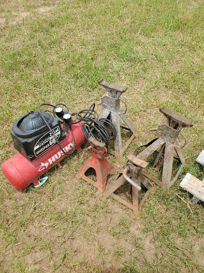 4 JACK STANDS W HUSKY AIR COMPRESSOR