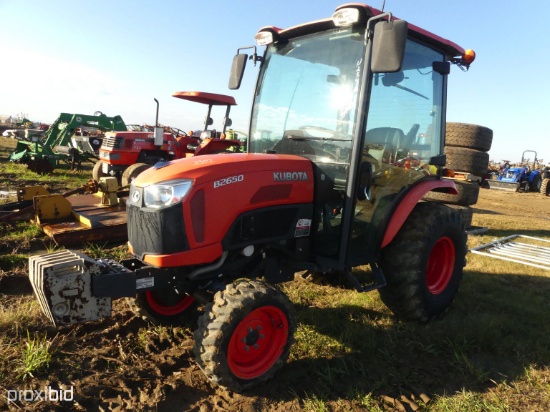 Kubota B2650HSDC MFWD Tractor, s/n 50933: Encl. Cab, 3PH, PTO, Hyd Remote,