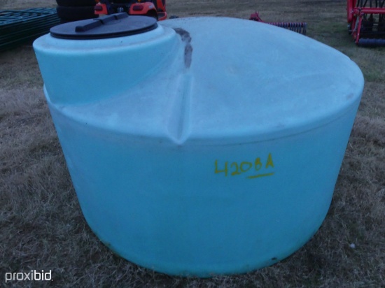 550-gallon Poly Water Tank