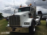 2007 Kenworth T800 Truck Tractor, s/n 1NKDLB9X87R933539: Tri-axle, Day Cab,