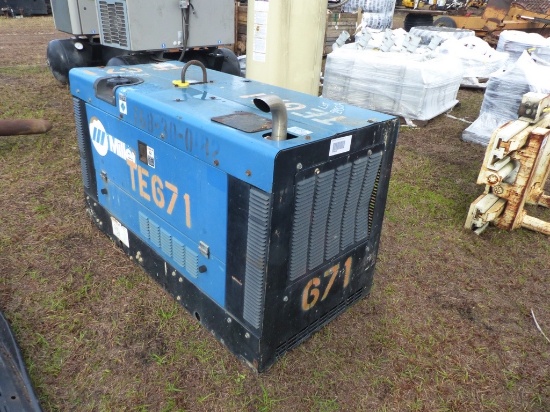 Miller Big Blue 300 Pro Welder/Generator, s/n MC020029E: Kubota Diesel, Met