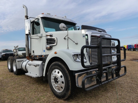 2011 Freightliner Coronado, s/n 1FUJGPBG0BDAZ0468: Day Cab