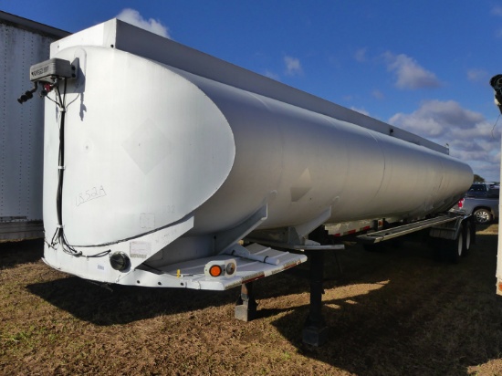 Fruehauf 53' Liquid Fertilizer Tanker, s/n UNB482004: Honda Gas Eng.