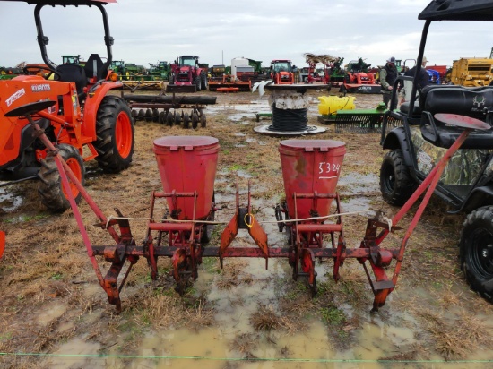 Massey Ferguson 2-row Planter