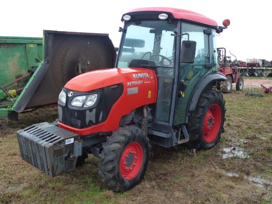 Kubota M7040D MFWD Tractor, s/n 95168: Narrow, C/A, Meter Shows 5649 hrs