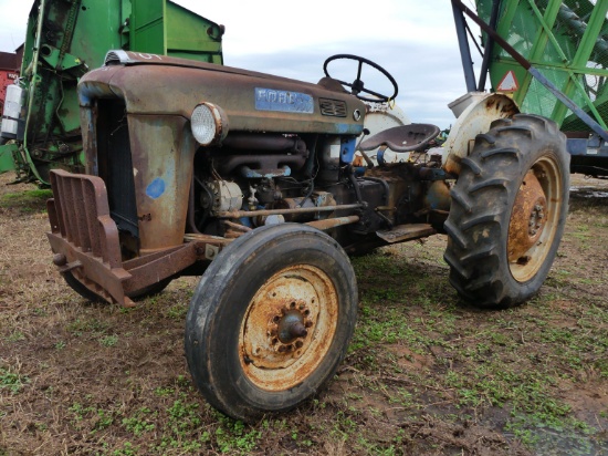 Ford 2000 Tractor, s/n 21202: Needs Head Gasket