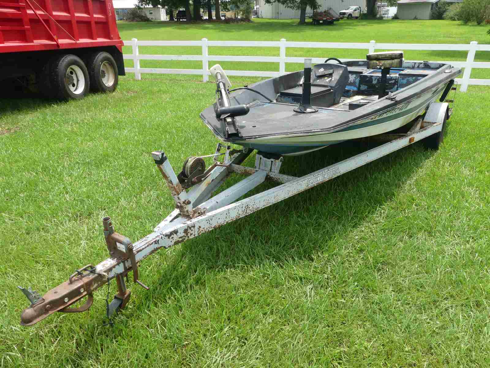 Hydra Sports Boat w/ Trailer (No Title Bill of Proxibid