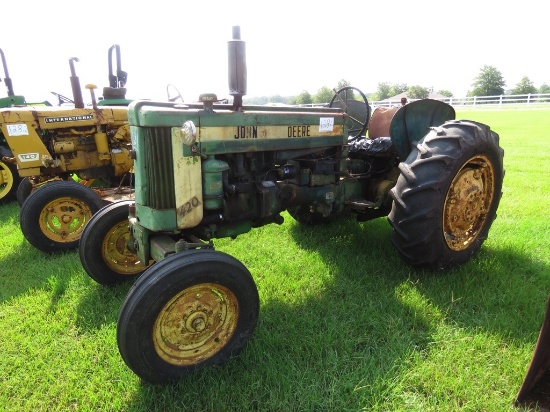 John Deere 420 Tractor, s/n 130942: 2wd, Gas Eng.