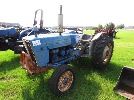 Ford 3000 Tractor, s/n B840258: 2wd, Diesel, Meter Shows 5332 hrs