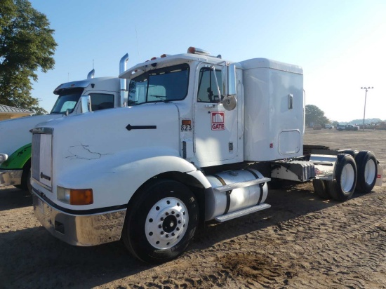 1994 International Truck Tractor, s/n 1HFSMAMR2RC010040: T/A, Sleeper, Detr