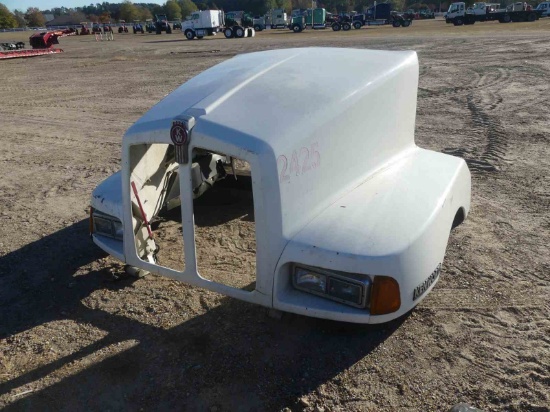 Hood off 2007 Kenworth T600