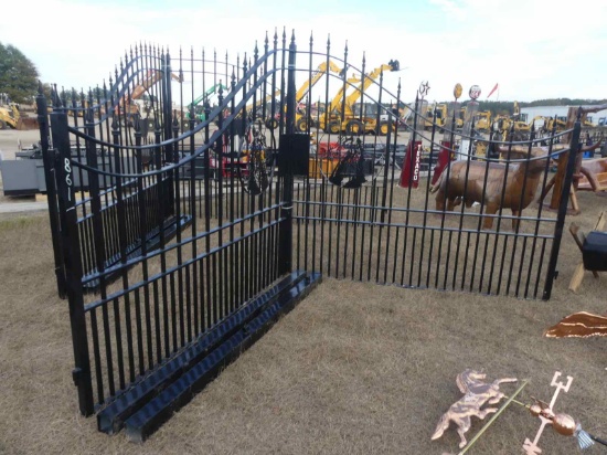 16' Gate w/ Posts