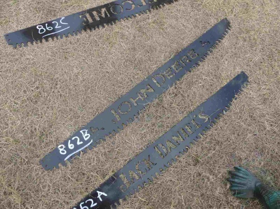 John Deere Saw