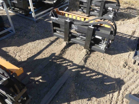 Unused Wolverine Forks w/Backer Plate: Side Shift