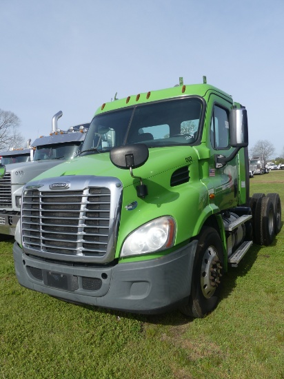 2017 Freightliner Cascadia 113 Truck Tractor, s/n 1FUJGBDV1HLHJ3528: T/A, D